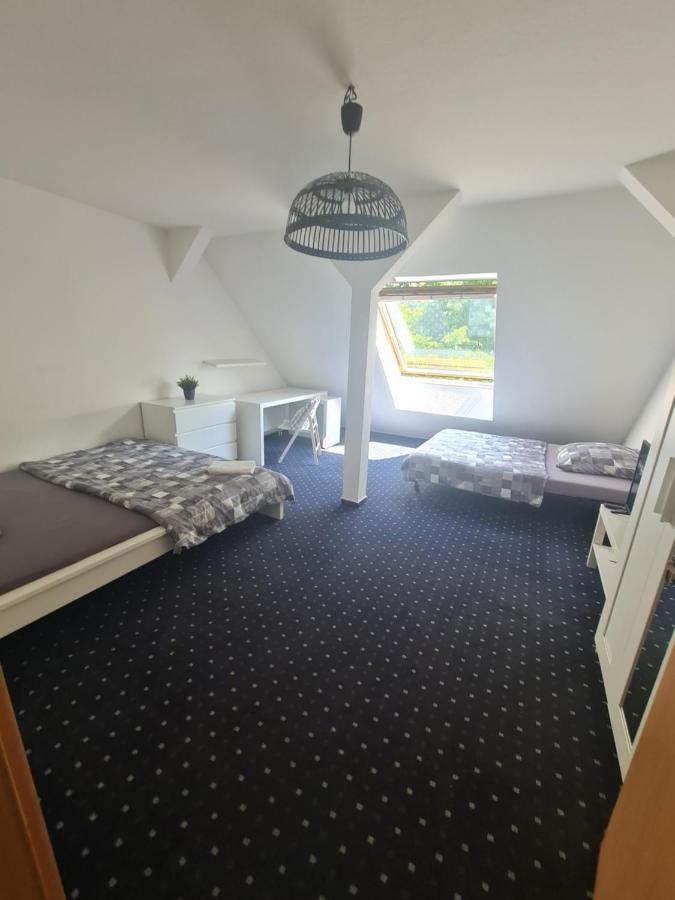 6 Bedroom Private Apartment & Lounge ロストック エクステリア 写真