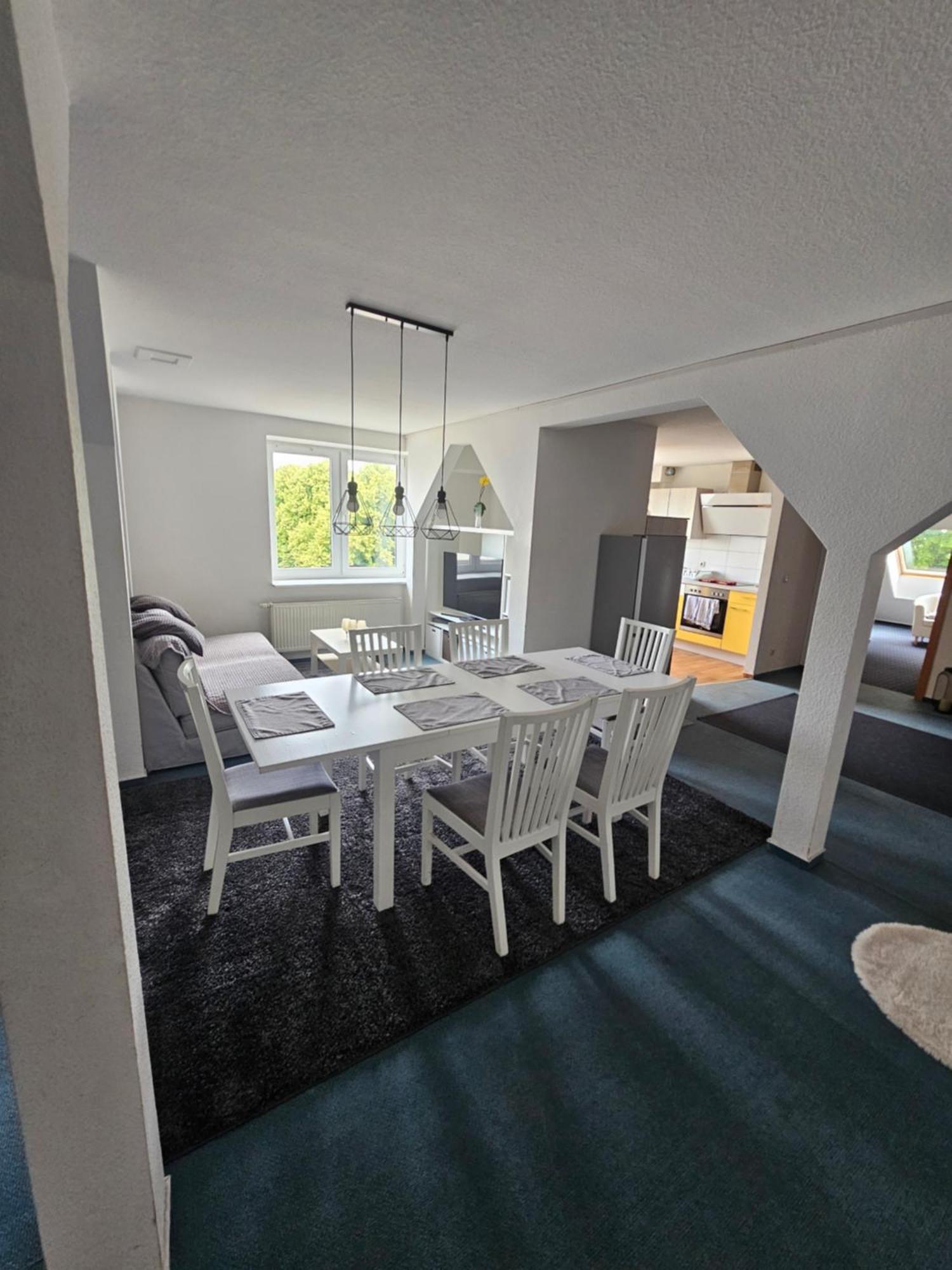 6 Bedroom Private Apartment & Lounge ロストック エクステリア 写真
